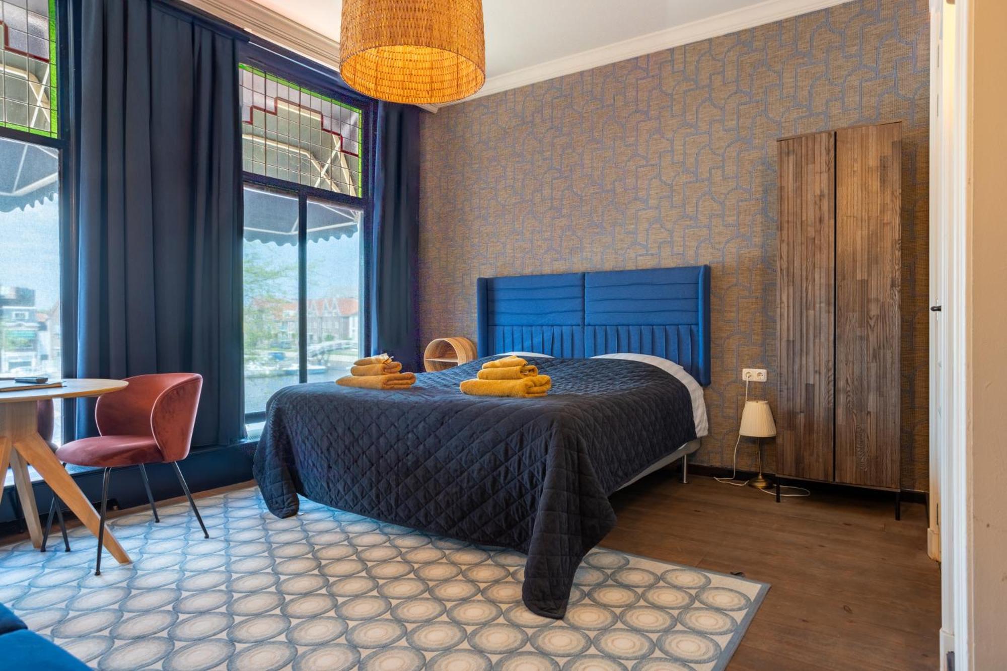 Hotel Stadsherberg Снек Екстер'єр фото